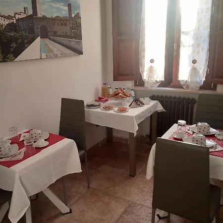 Alojamento de Acomodação e Pequeno-almoço Tucci Ascoli Piceno